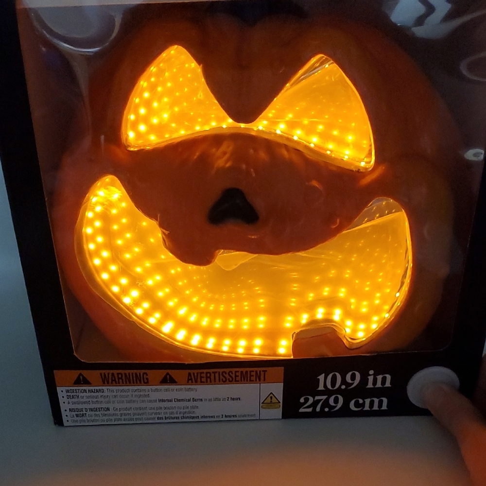 Ashland Halloween LED 3D Mirror Pumpkin Decor - Orange